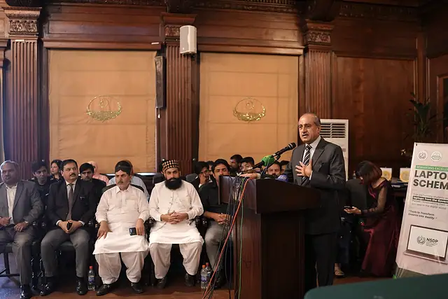 Mr. Akhtar Abbas Bharwana, Senior Director General TEVTA, addresses the NSDP ceremony from the podium