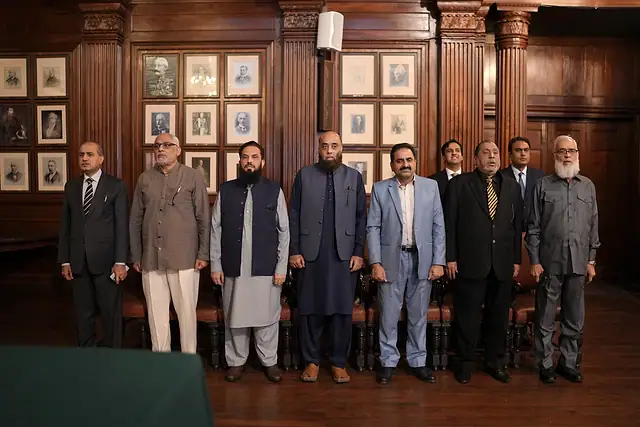 Members of the Pakistan Engineering Council and TEVTA officials at the ceremony
